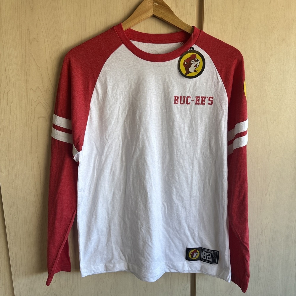 NEW BUC-EE'S Adult Baseball Shirt Long Sleeve Size Medium Red/White NWT